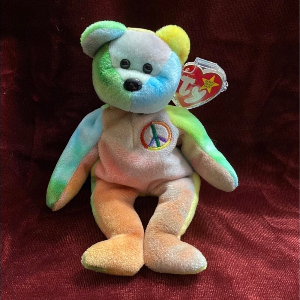 TY Beanie Babies 1996 Peace Bear in Case